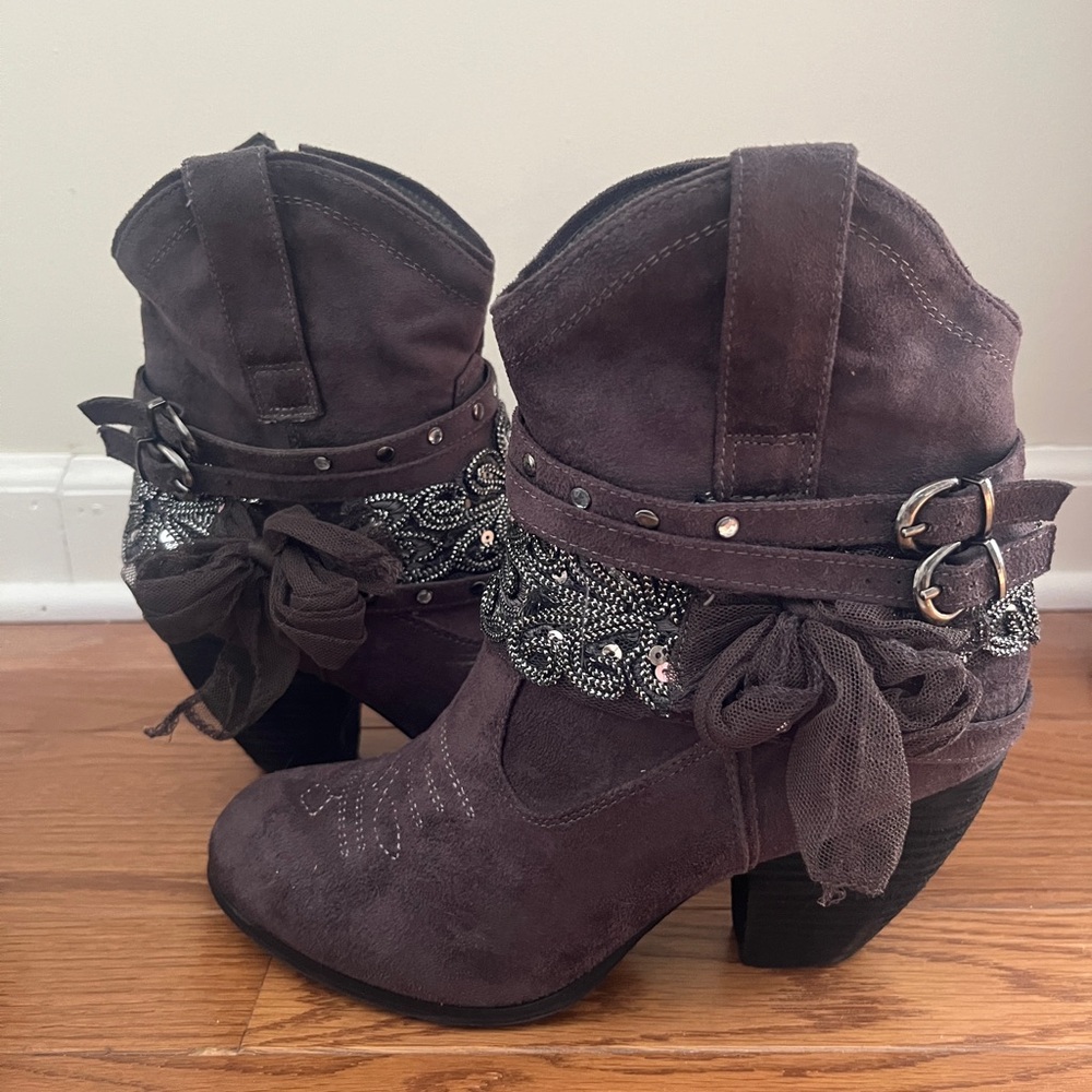 Not Rated Grey Suede Western Ankle Boots